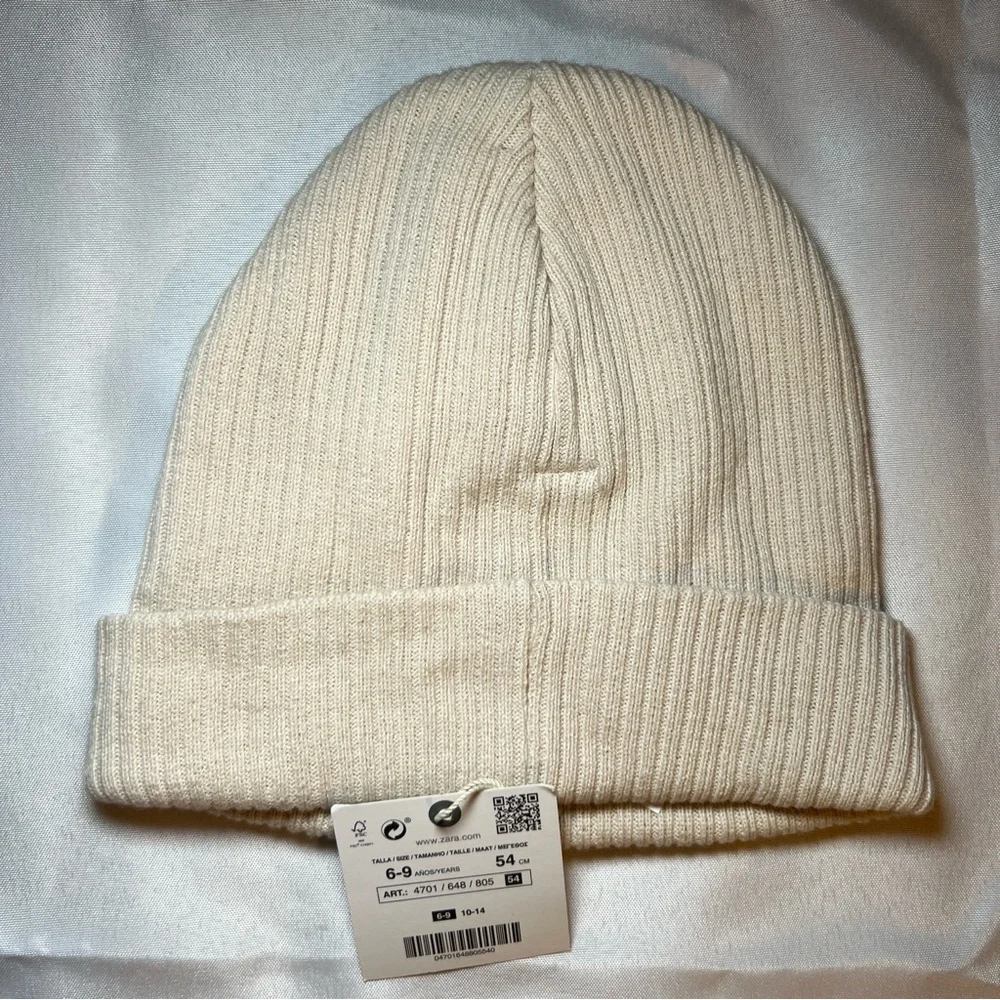 Zara NWT Cream Ribbed Kids‎ Beanie